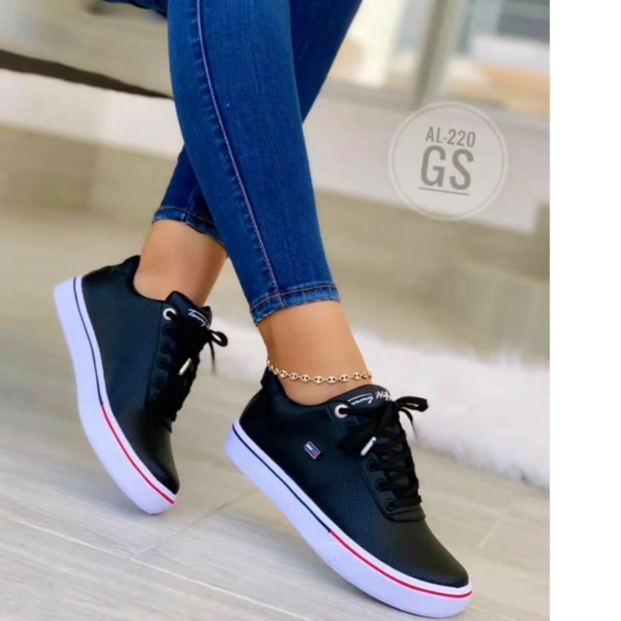 Plus Size Lace Up Casual Women's Flat Shoes