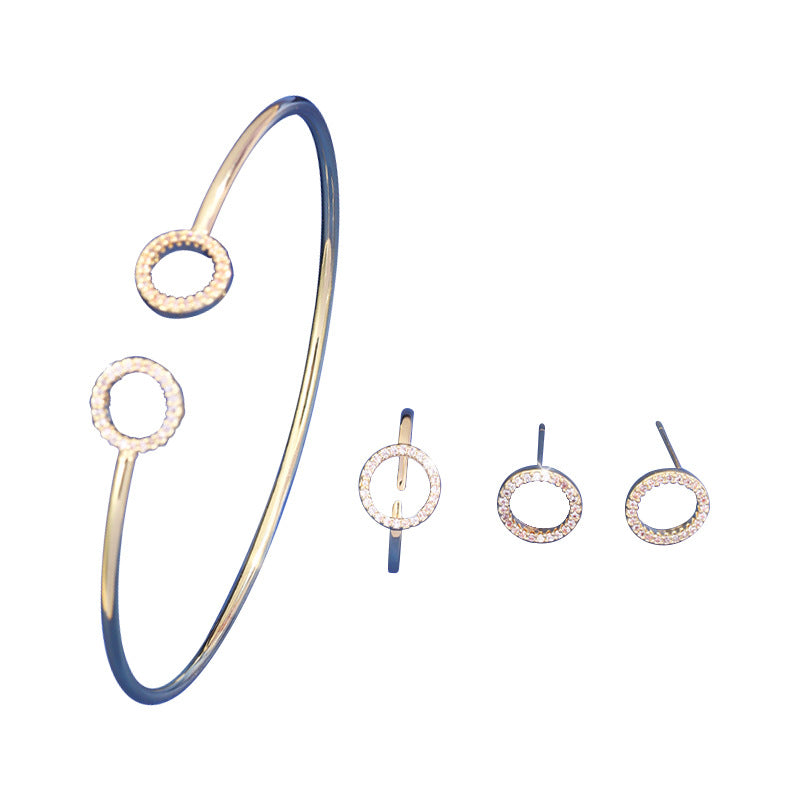 Micro-incrusté Plein Cercle En Diamant Bracelet Ouverture Goujon D'oreille Et Bague